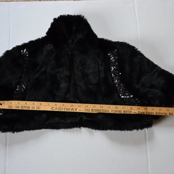 Faux Fur Shrug with Sequin  Detail - Picture 8 of 12